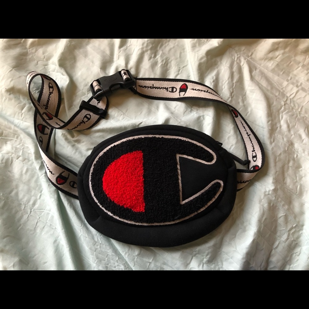 COPY - Champion shoulder bag / fanny pack